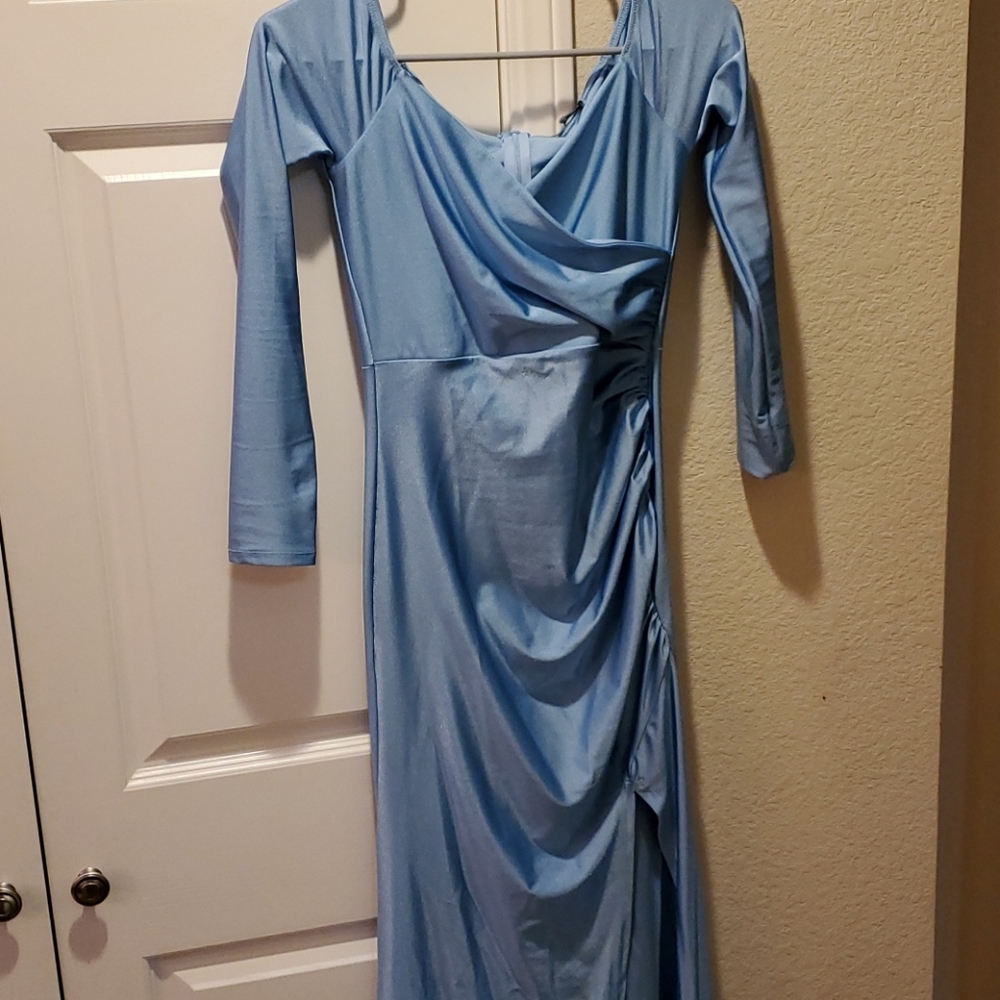 Dress - Picture 4 of 4